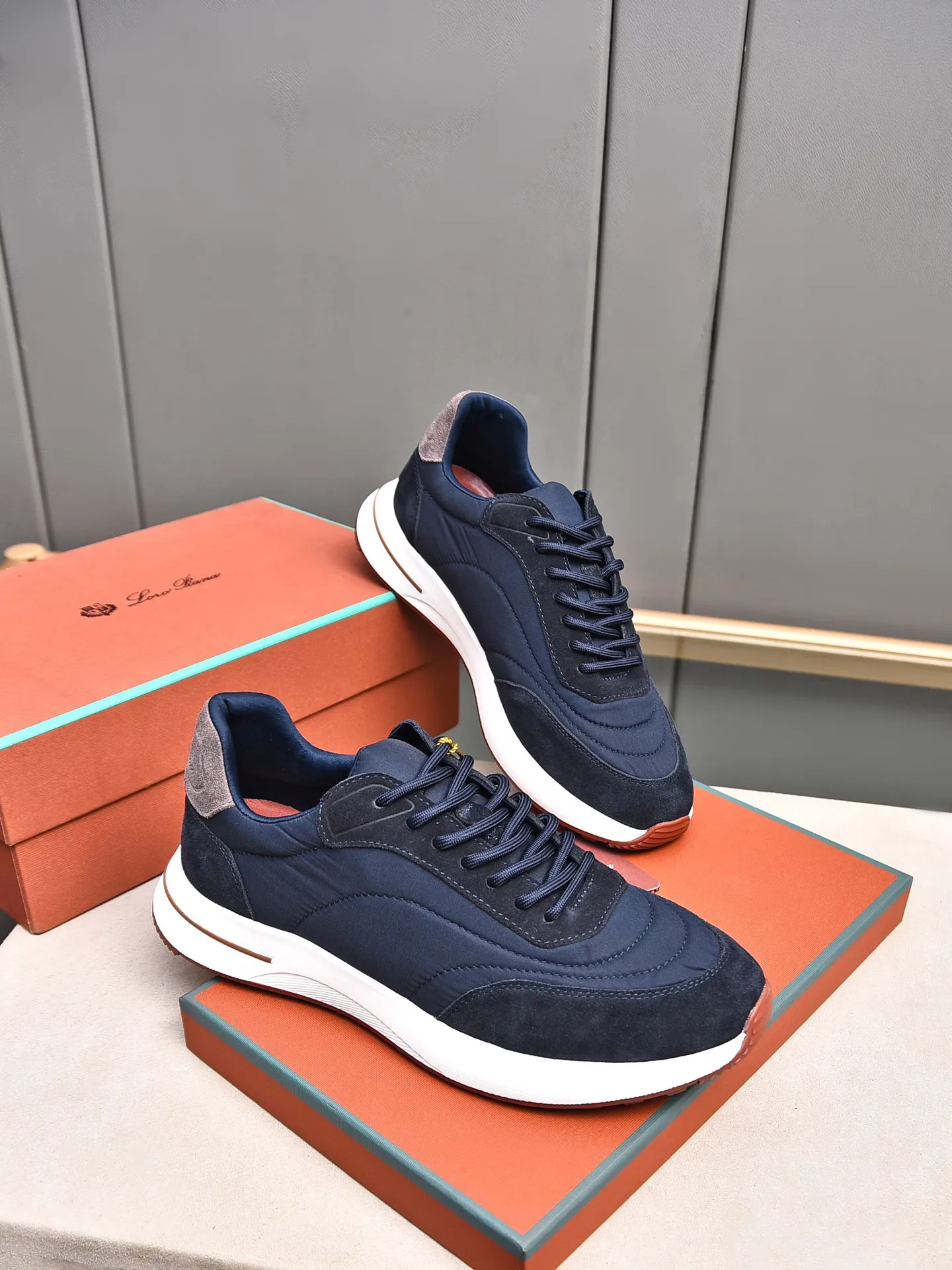 Men's shoes 💰460 LP new product on sale Loro Piana sports shoes｜Made with top-layer frosted and imported waterproof fabrics｜Comprehensive one-to-one restoration of the counter process｜Installed with original molded rubber three-color combination craft outsole｜Size: 39-44 (customized at 45.46)